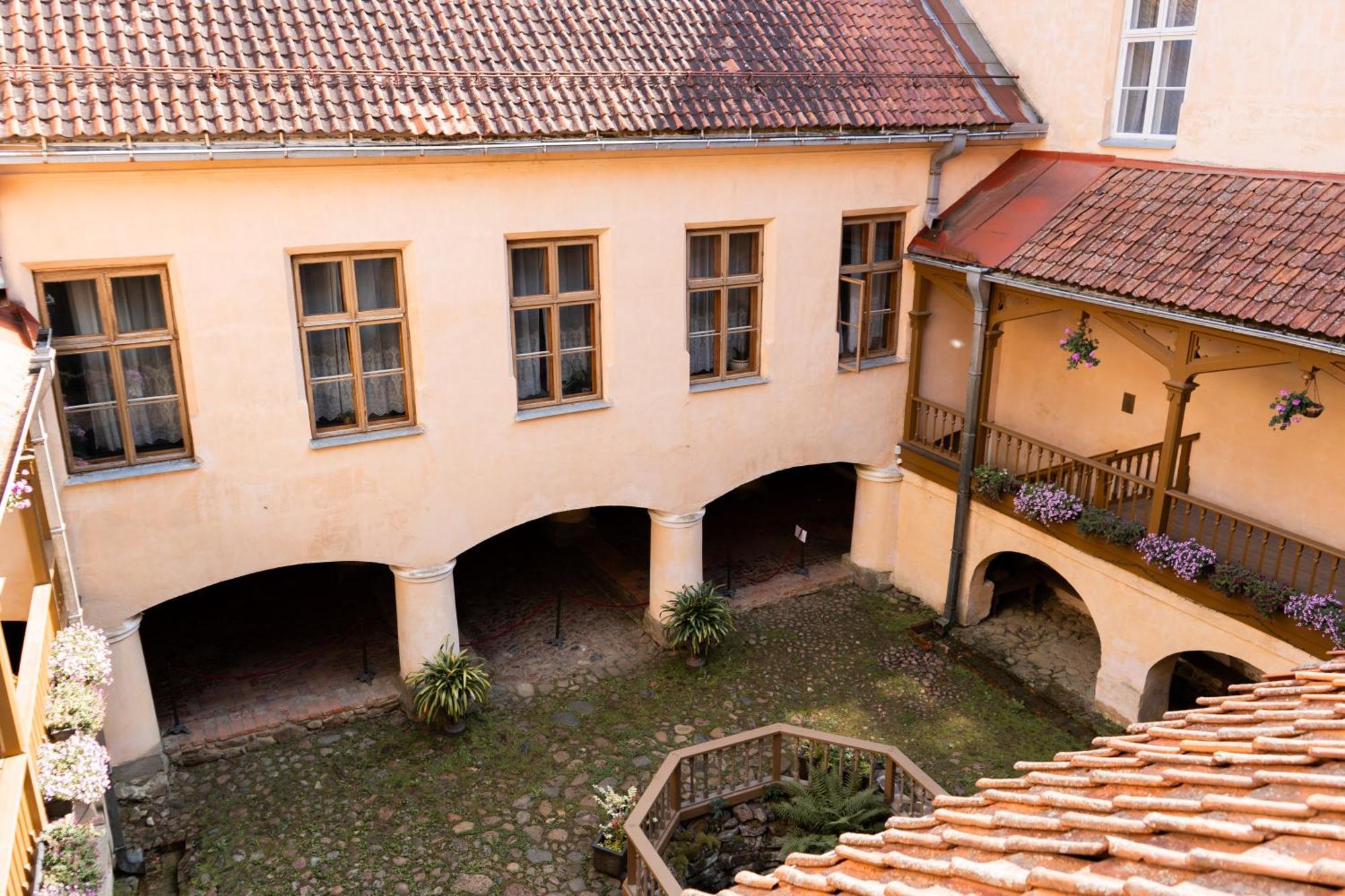 Edoles Pils Hotel Стая снимка